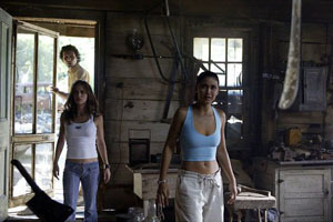 Idiots Exploring a Hillbilly Shack in Wrong Turn Idiots Exploring a Hillbilly Shack in Wrong Turn